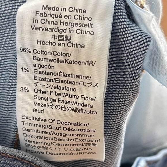 Madewell High-Rise Denim Shorts in Derby Wash: Button-Front Edition Size 26 - Picture 5 of 8